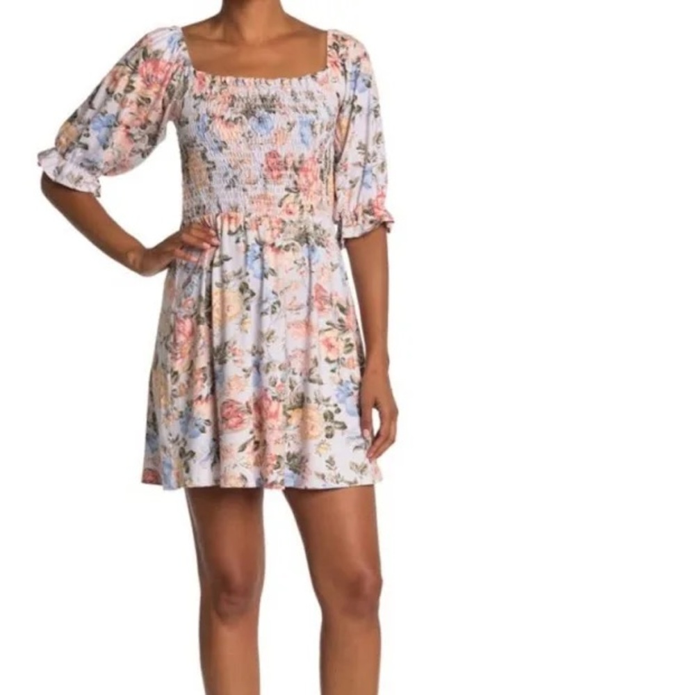 Wayf Smocked Floral Dress - Size XS - Picture 1 of 9